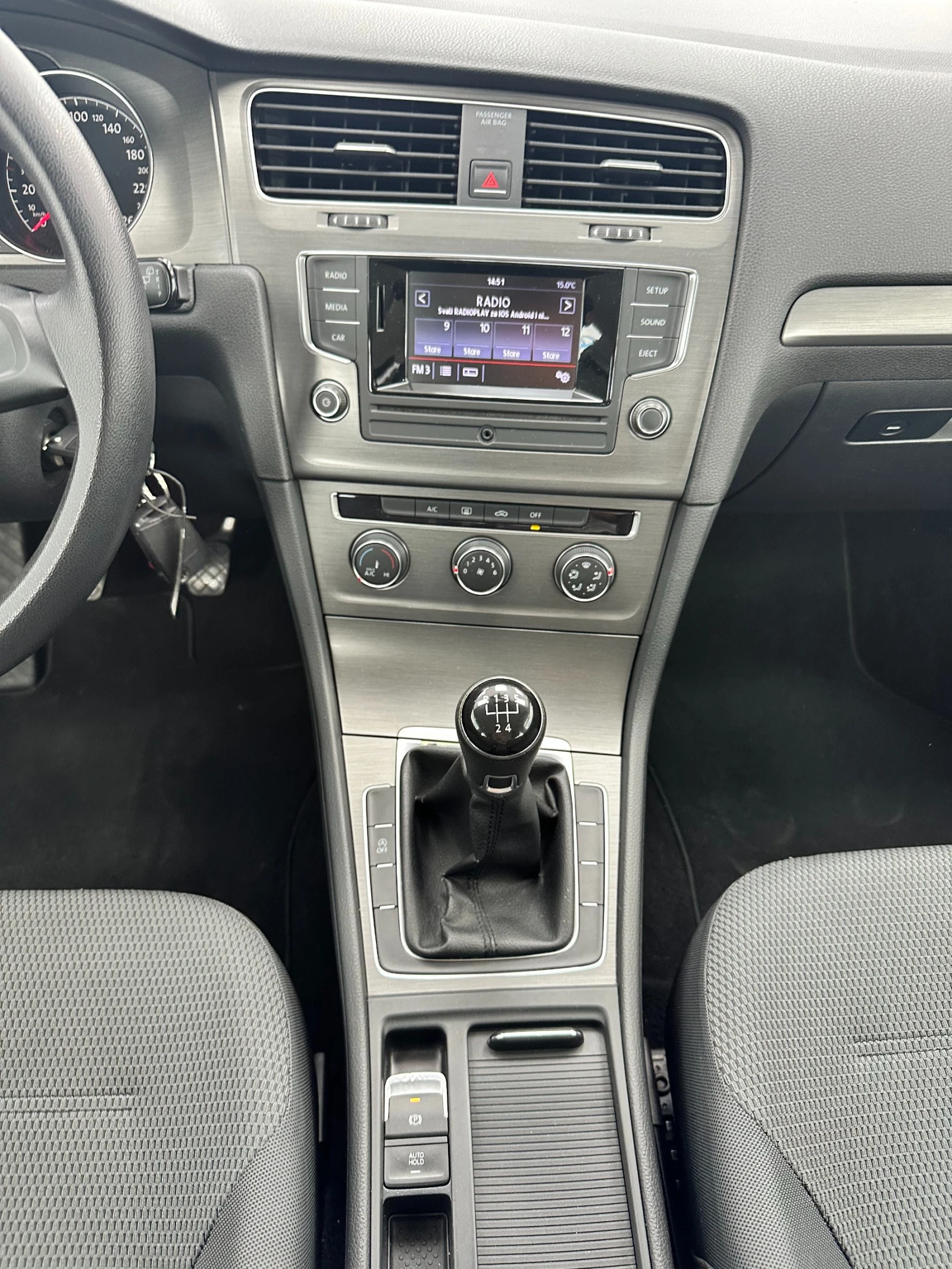 VW Golf 1.6TDI 110k.c Euro5B | Mobile.bg   11