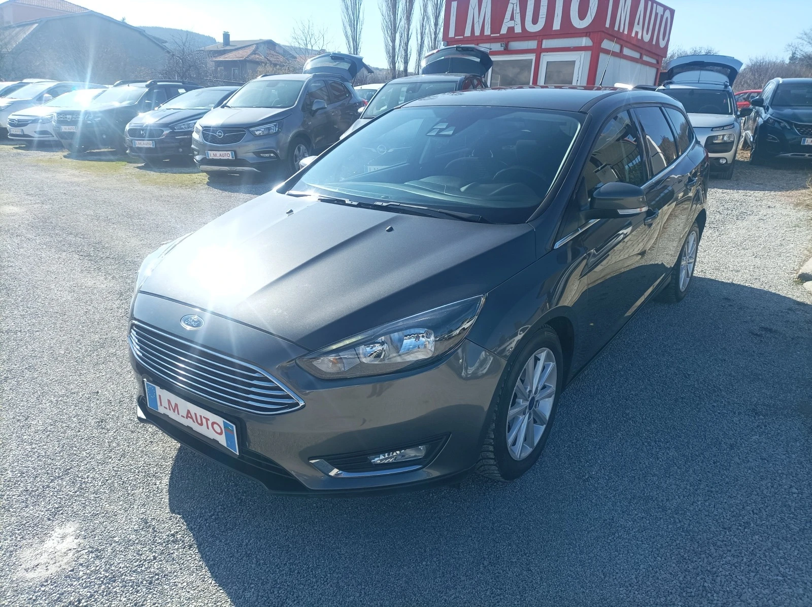 Ford Focus 1.0I-125K.C-TITANIUM-EURO6-NAVI - [1] 