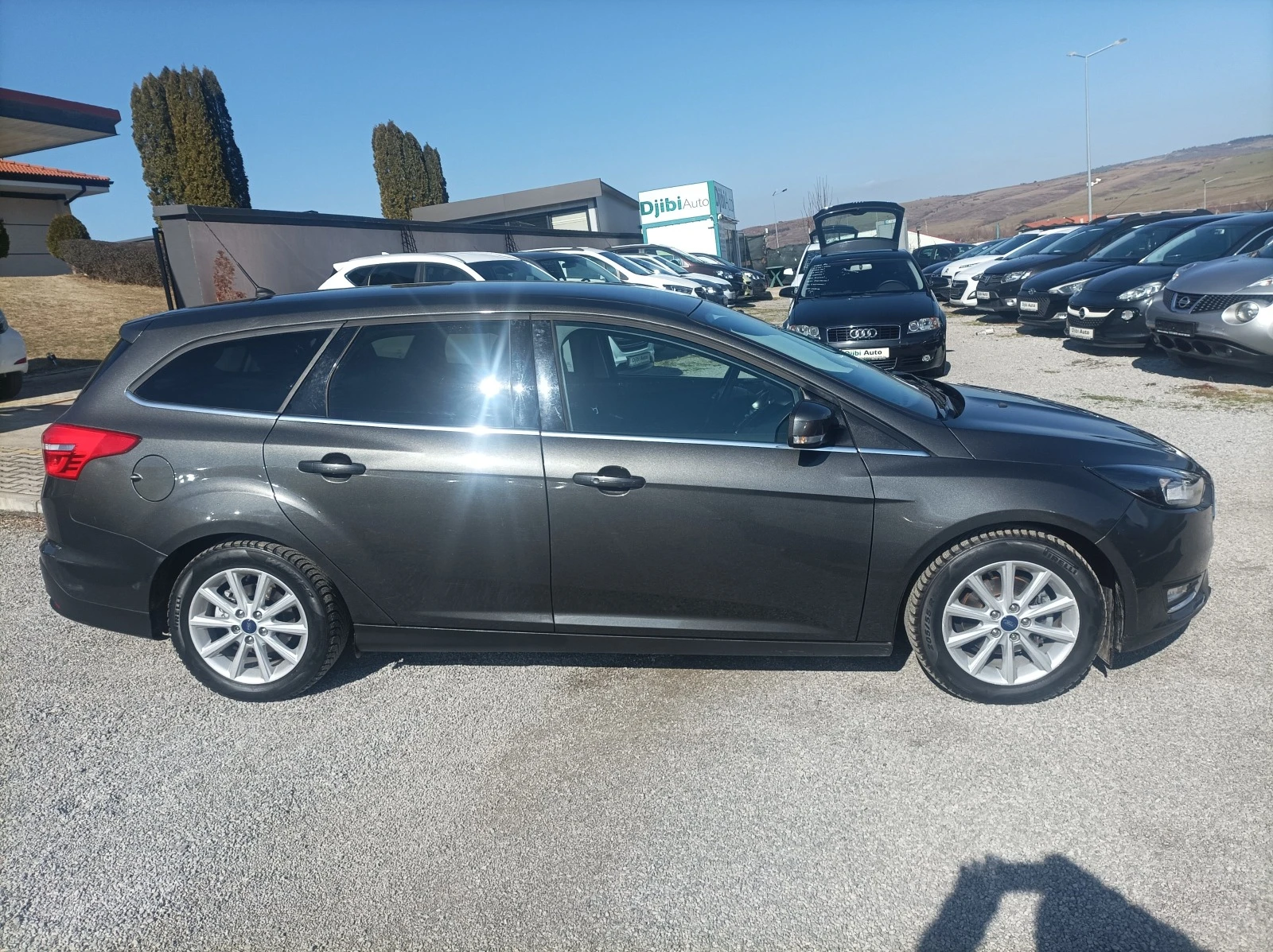 Ford Focus 1.0I-125K.C-TITANIUM-EURO6-NAVI - изображение 4