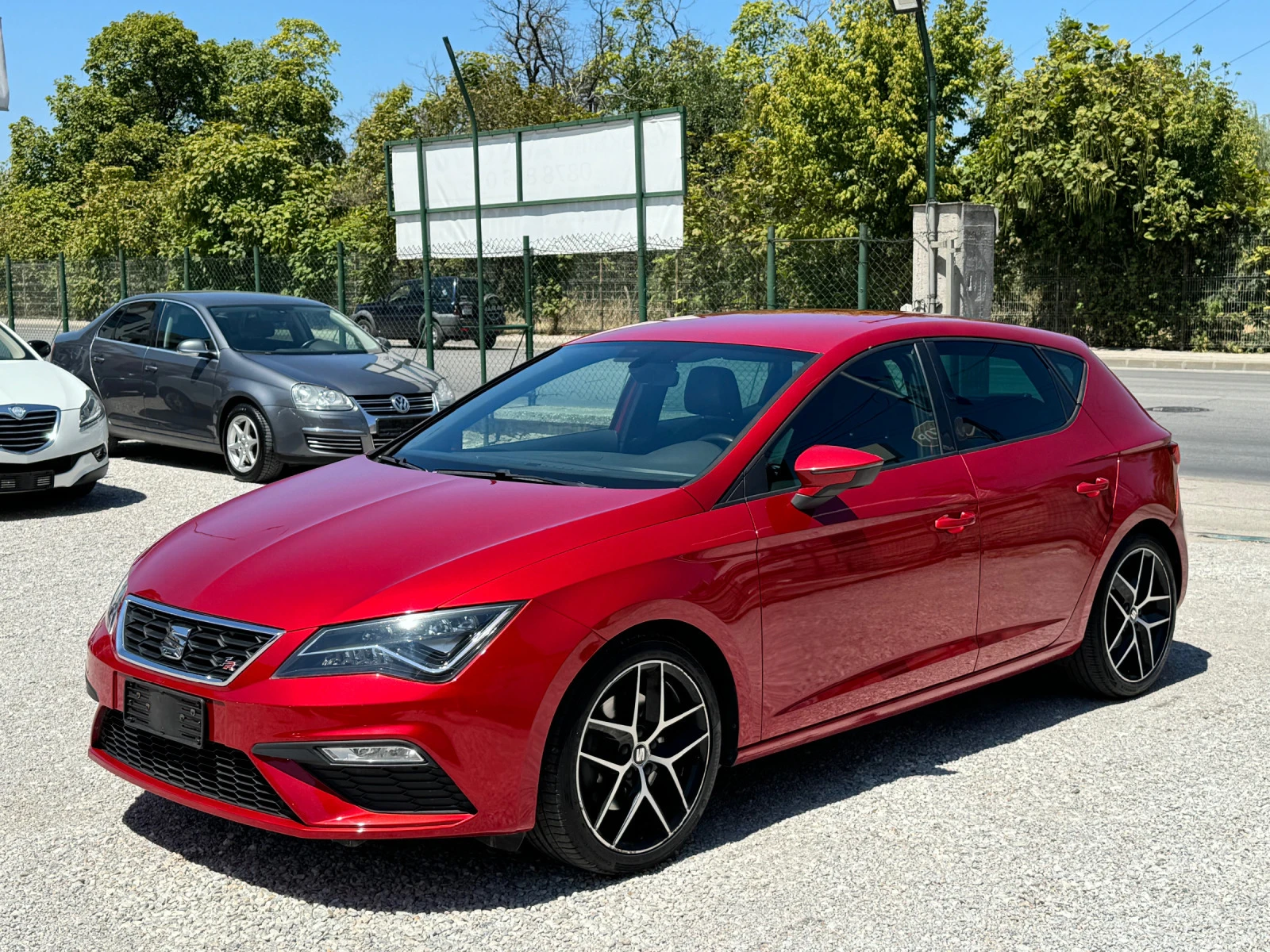 Seat Leon 2, 0 TDi* FR* FACE* 184 kc* EURO 6* ИТАЛИЯ - изображение 2