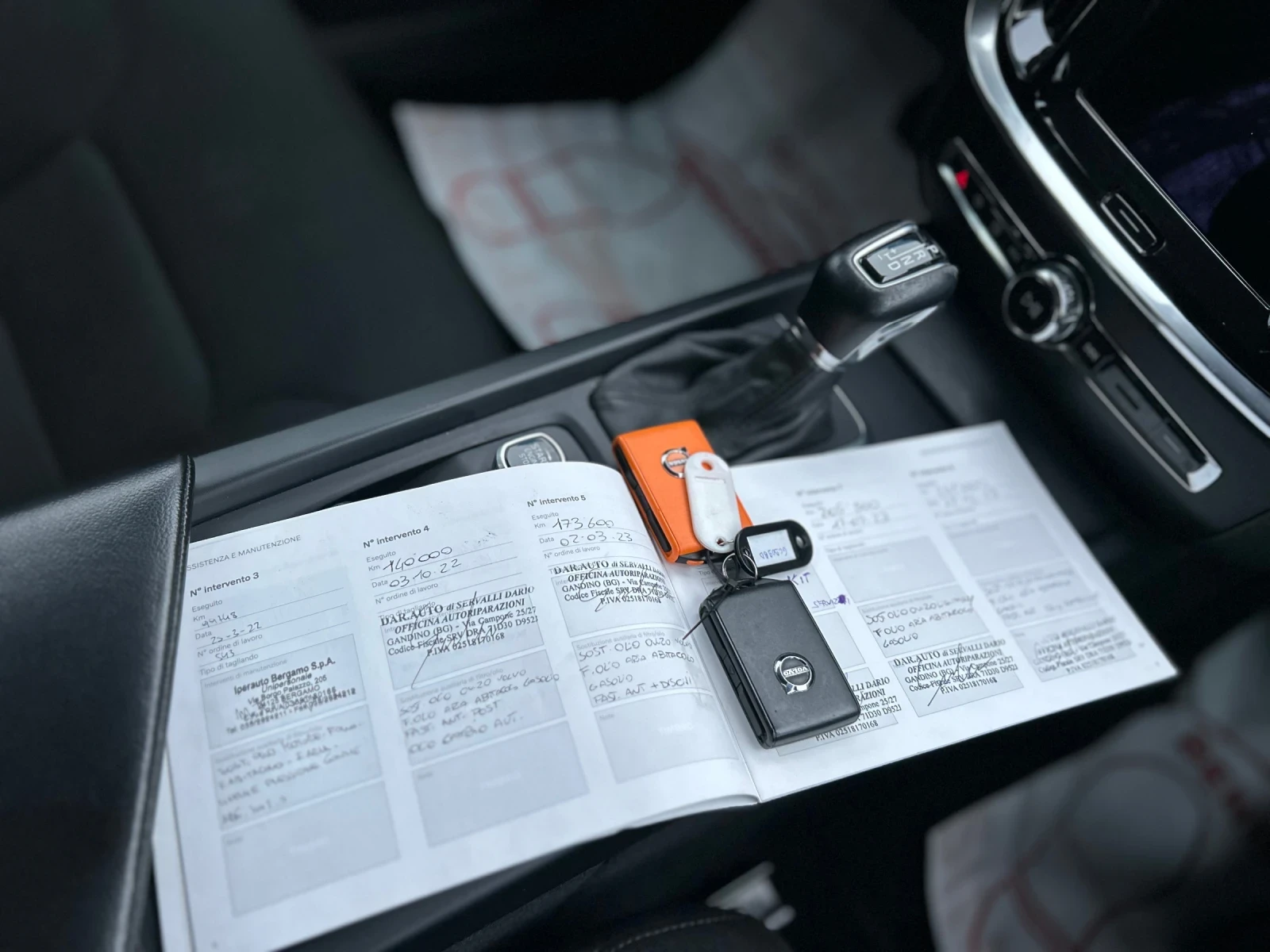 Volvo V60 2.0D/AVTOMATIK/DISSTRONIK/CAMERA/EURO6D/PERFEKTNA | Mobile.bg   11