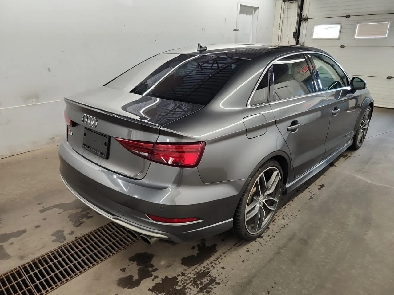 Audi S3 CARFAX* АВТОФИНАНСИРАНЕ БЕЗ ПЪРВОНАЧАЛНА ВНОСКА - изображение 3