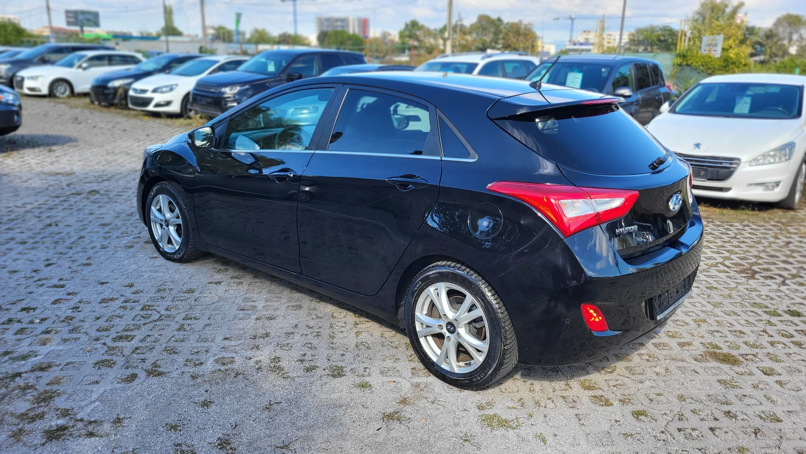 Hyundai I30 1.4i - изображение 2