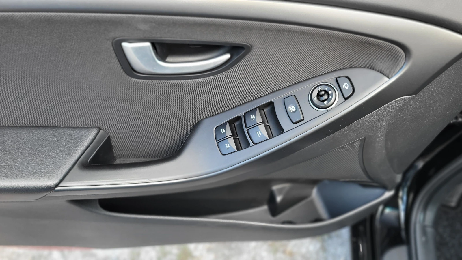 Hyundai I30 1.4i | Mobile.bg   13