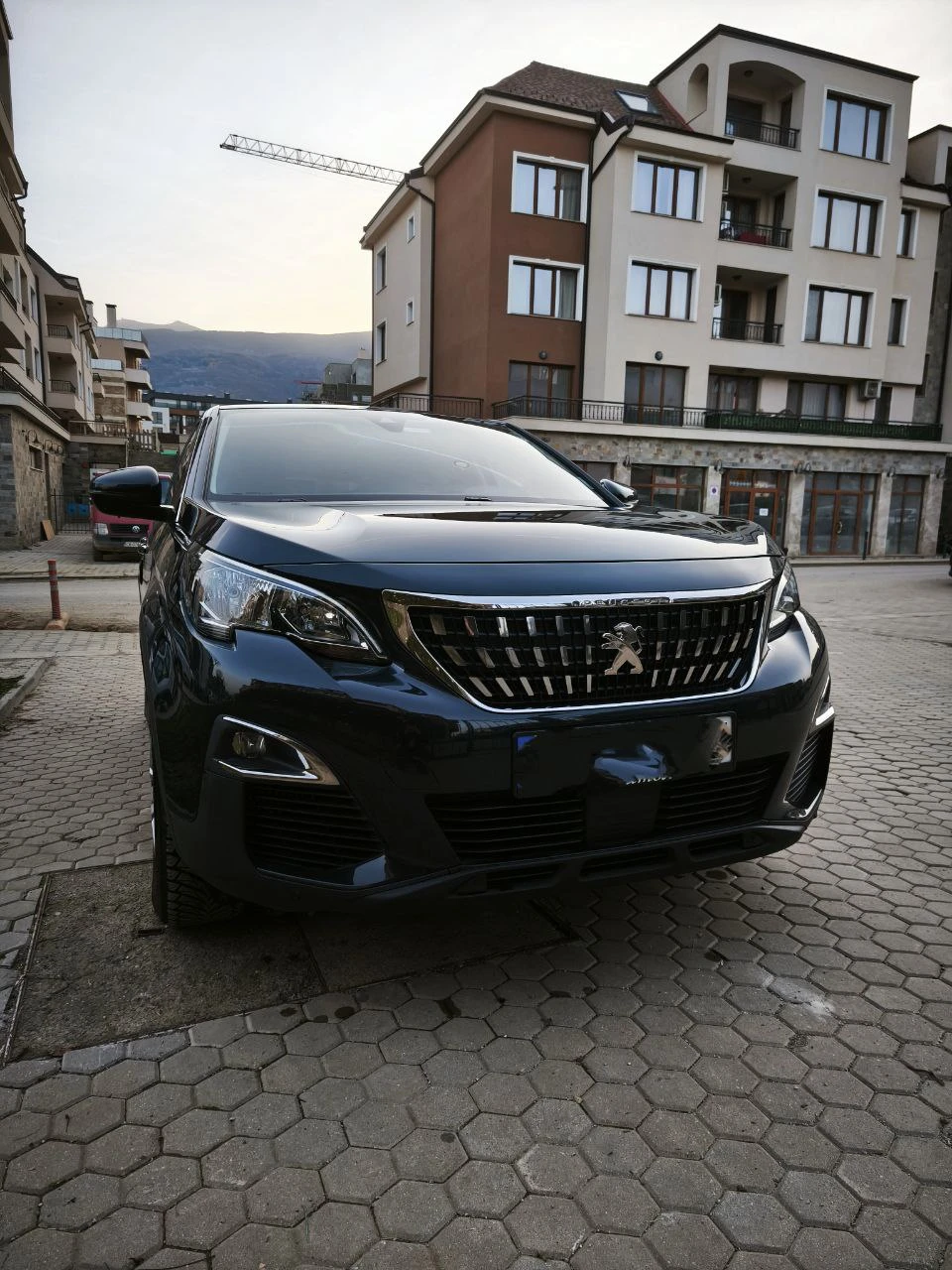 Peugeot 3008 ALLURE 1.5 BlueHDi 130 EAT8 EURO 6 - изображение 3