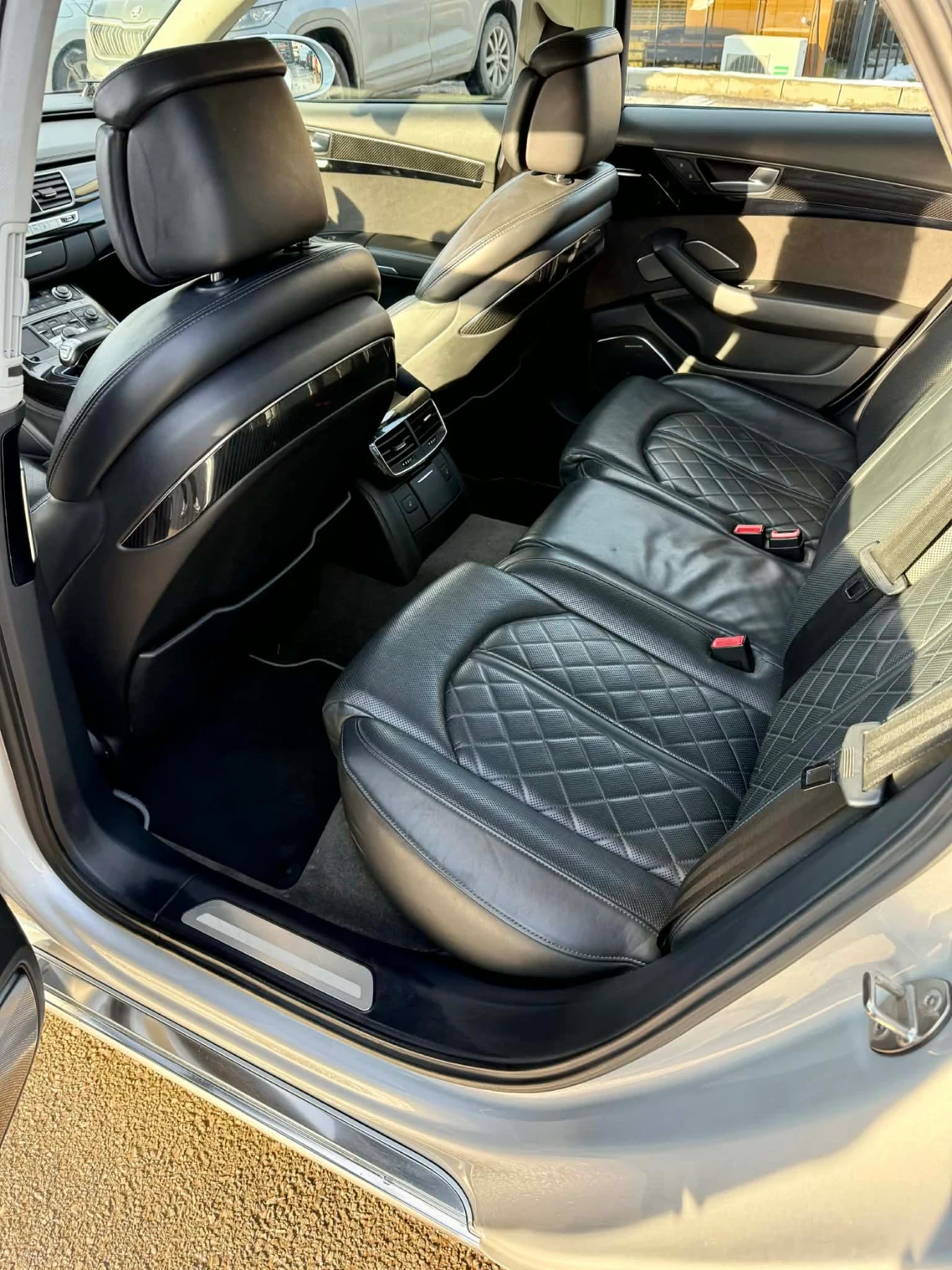 Audi A8 4.2TDI* FULL* B&O - изображение 9