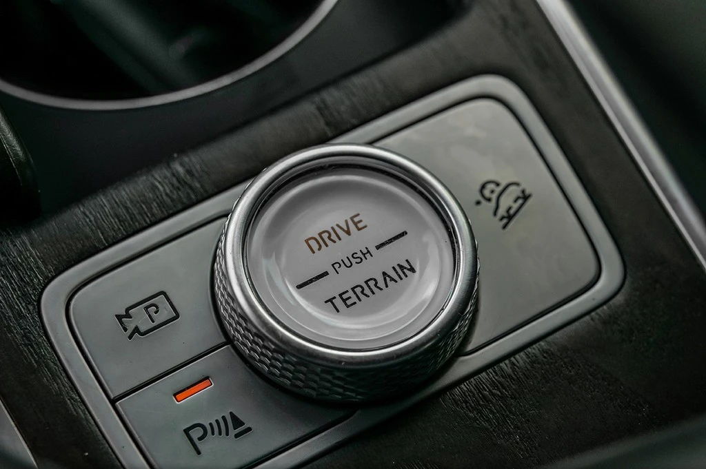 Genesis GV80 3.5T Prestige * Фиксирана цена до БГ * От Genesis , снимка 13 - Автомобили и джипове - 53811243