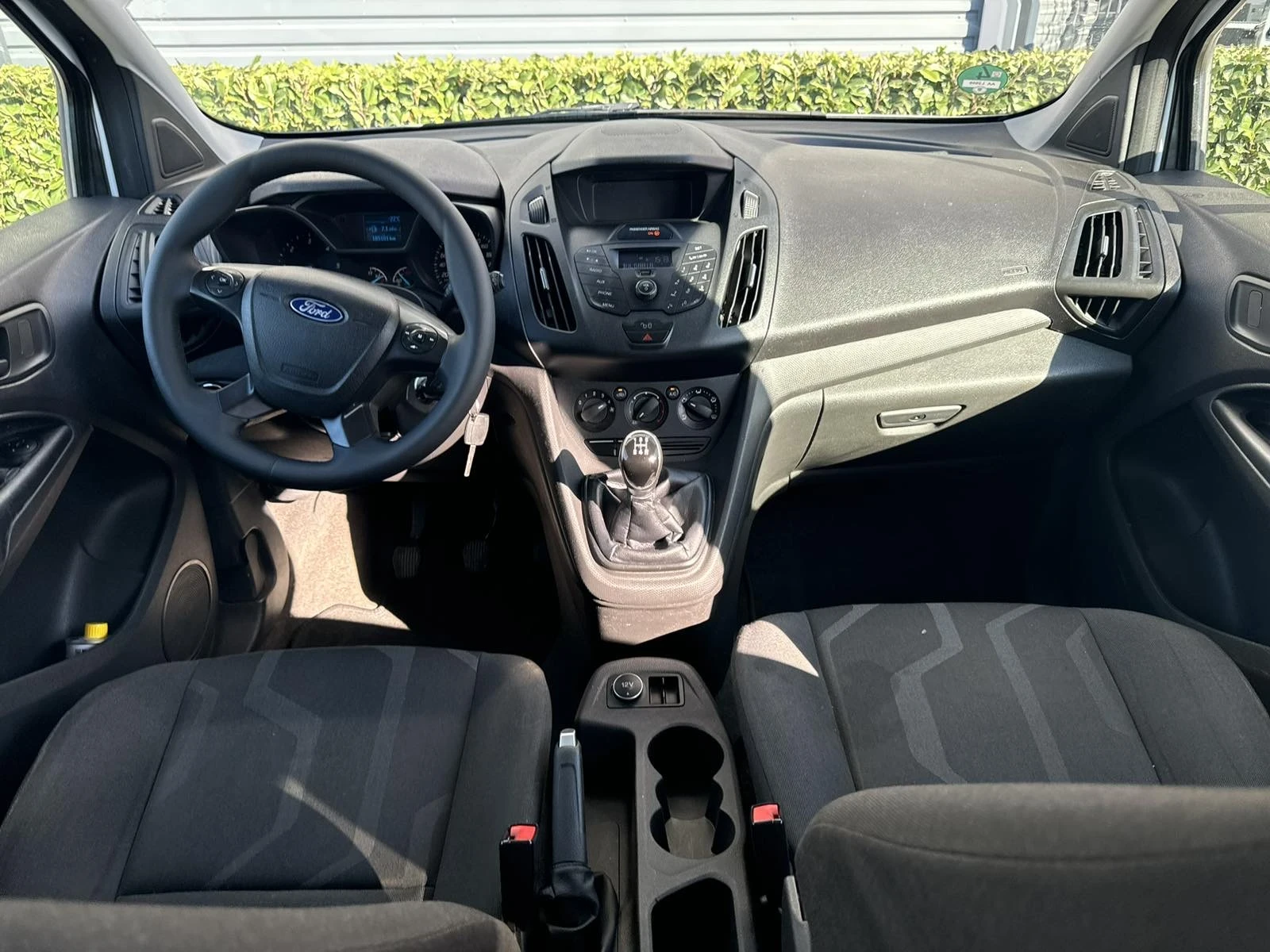 Ford Tourneo Connect ТОП СЪСТОЯНИЕ, снимка 9 - Автомобили и джипове - 54306210