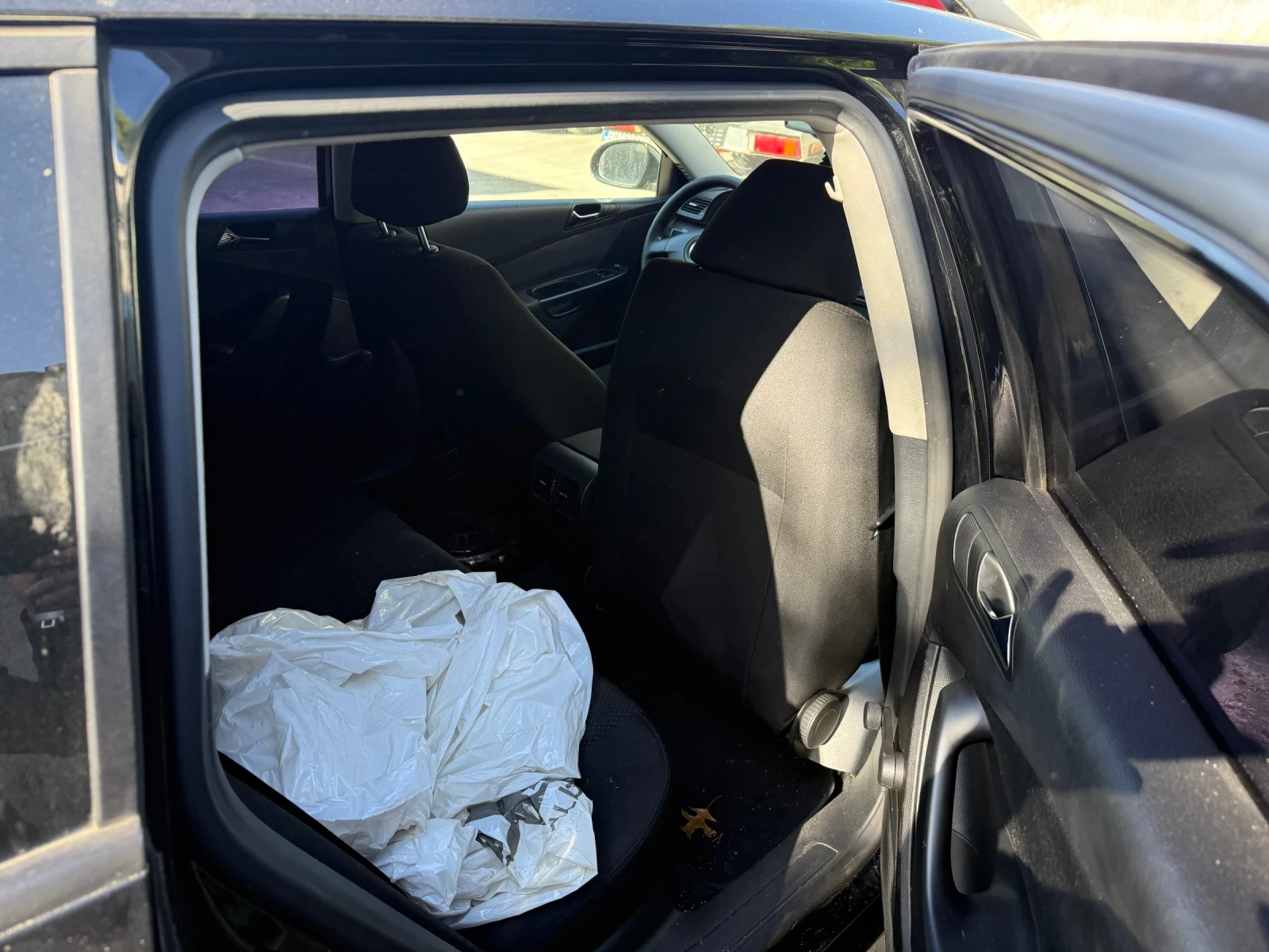 VW Passat, снимка 5 - Автомобили и джипове - 54333209