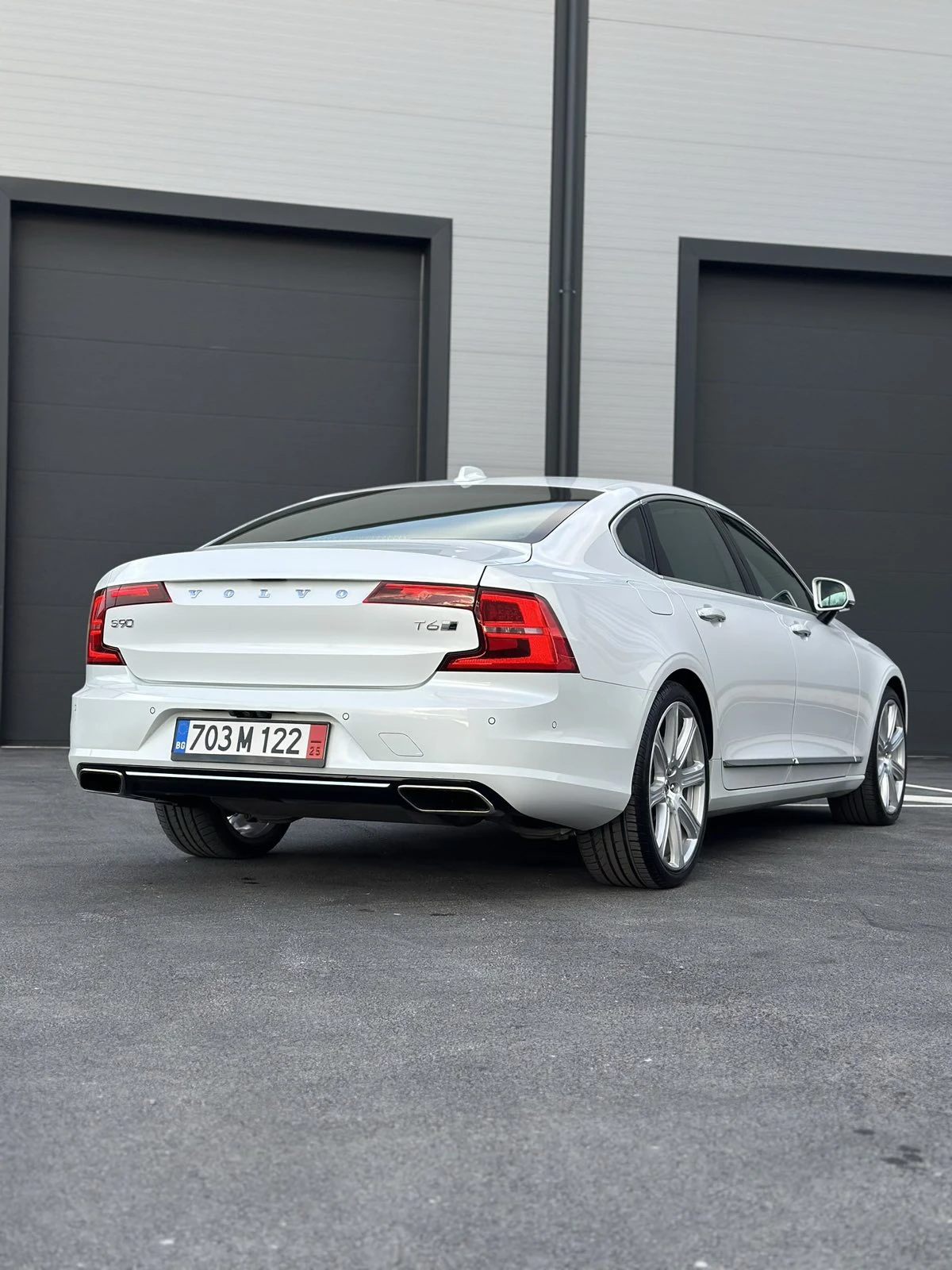Volvo S90 * T6* INSCRIPTION* BOWERS & WILKINS* 360* ОБДУХВАН, снимка 5 - Автомобили и джипове - 54471142