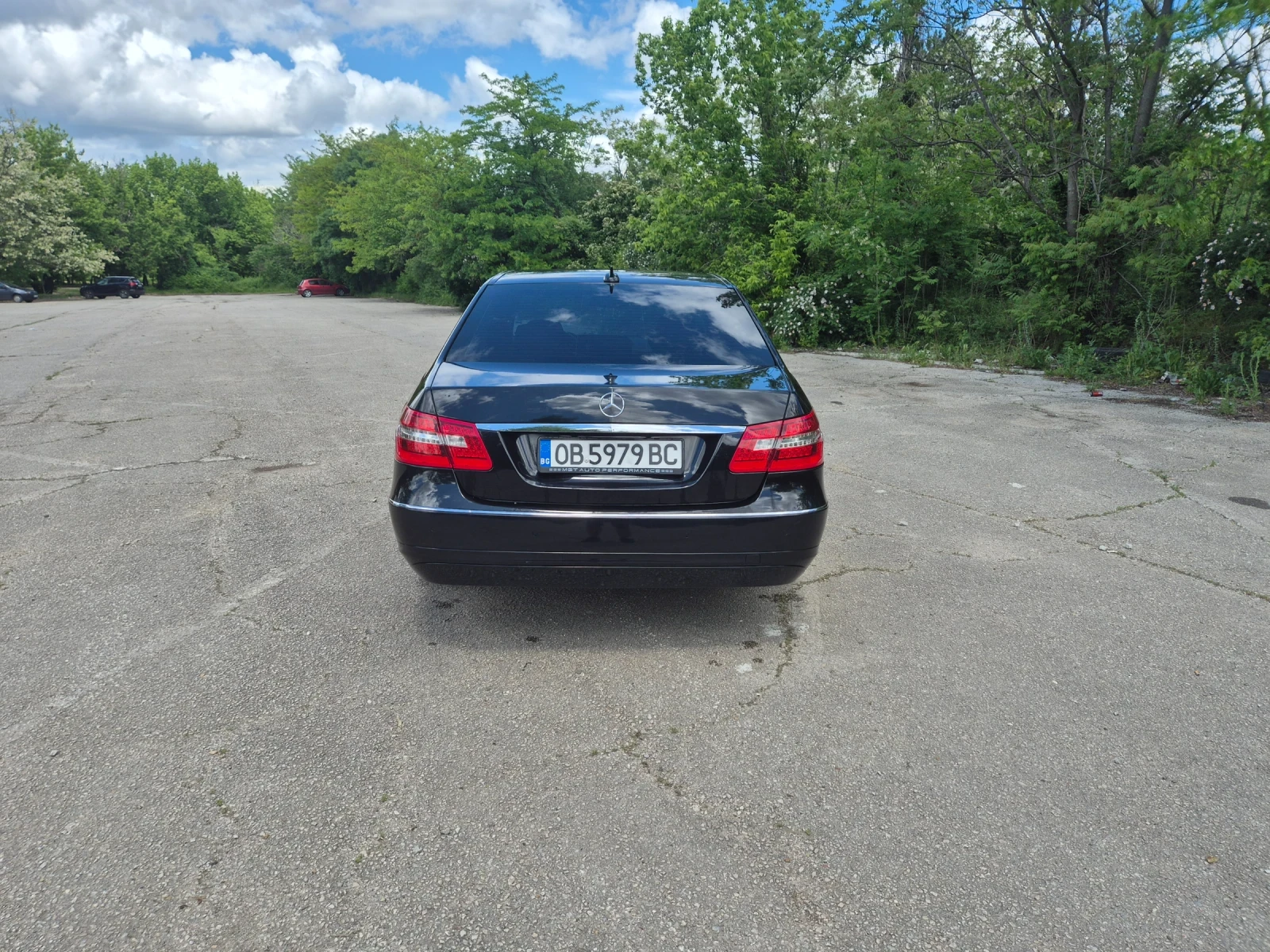 Mercedes-Benz E 220, снимка 7 - Автомобили и джипове - 54580868