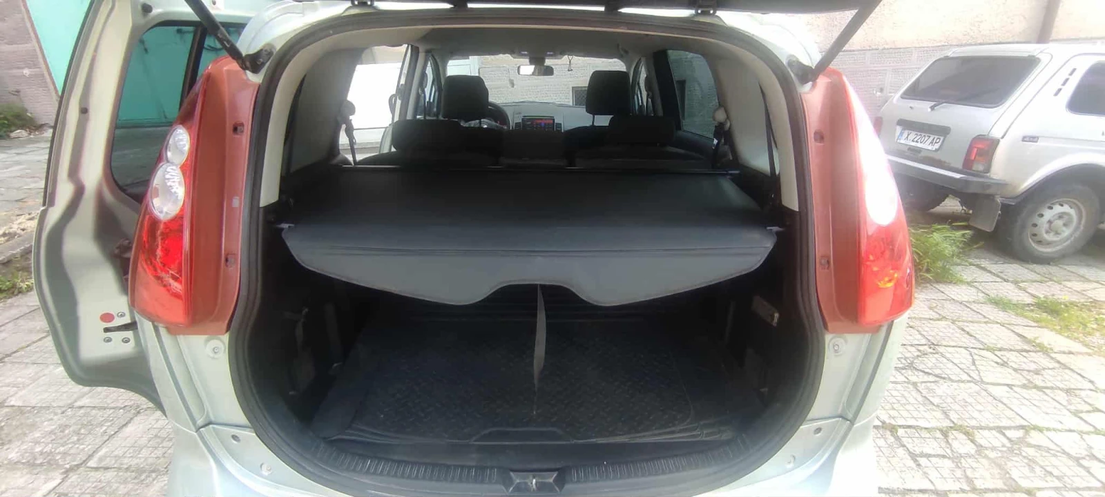 Mazda 5, снимка 3 - Автомобили и джипове - 54649268