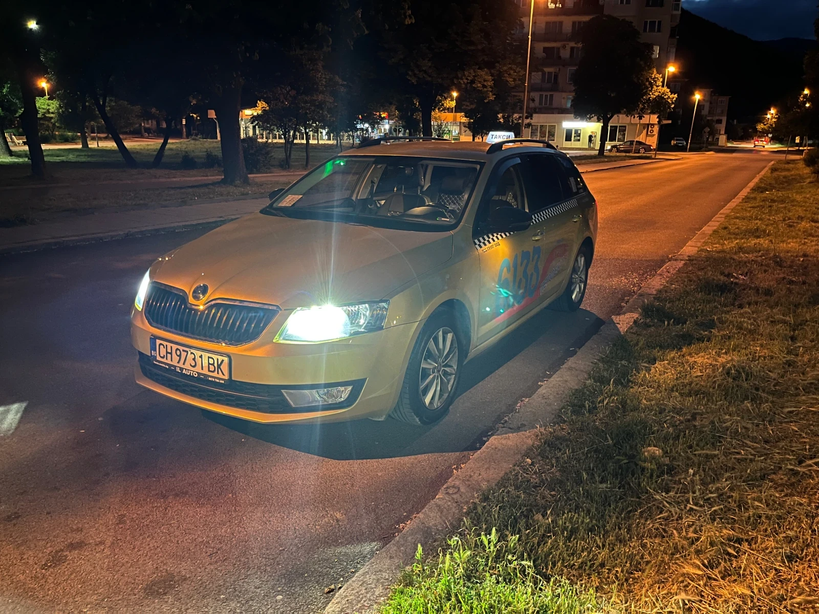Skoda Octavia 1.4 Gtec, снимка 8 - Автомобили и джипове - 54675423