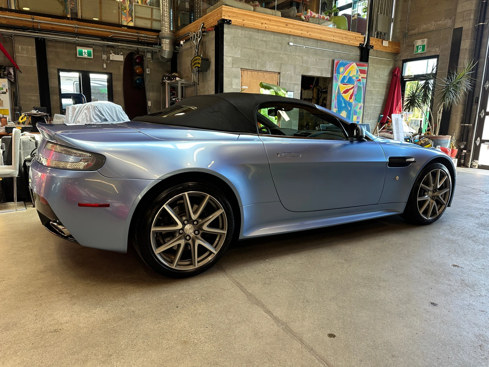 Aston Martin V8 Vantage 4.7L 8cyl Rear Wheel Drive | Mobile.bg � ����������� 2