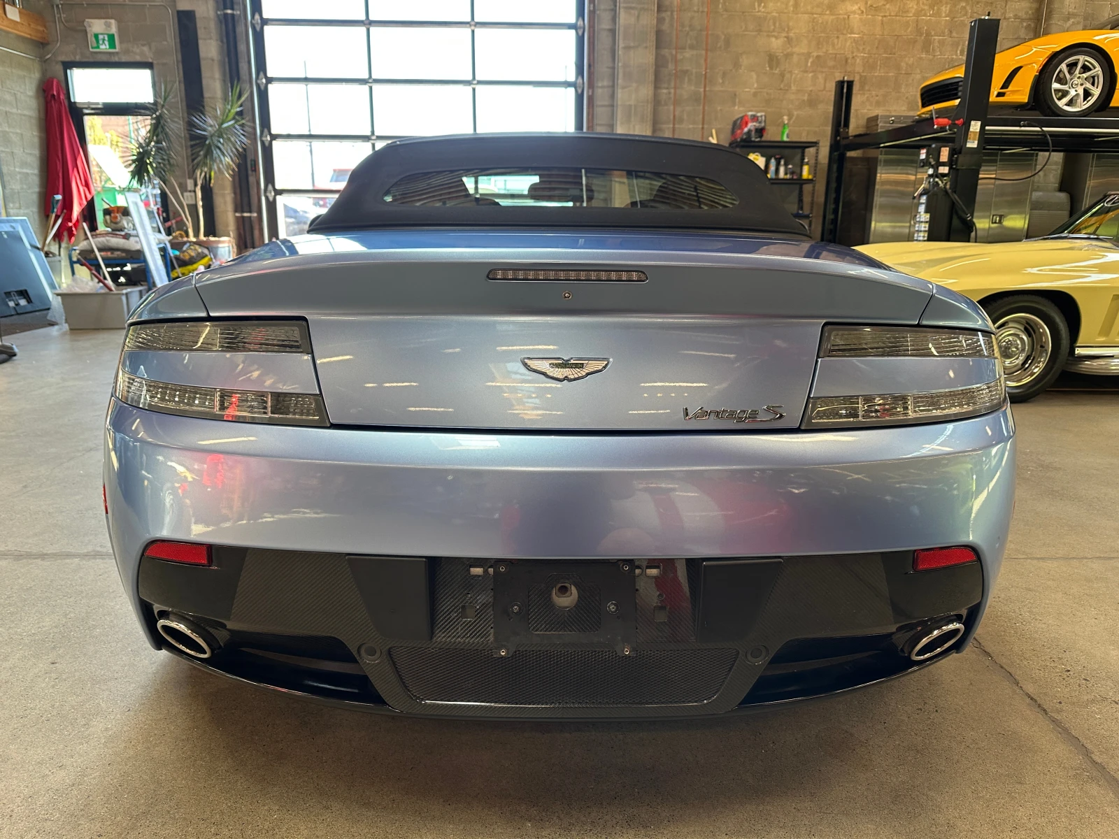 Aston Martin V8 Vantage 4.7L 8cyl Rear Wheel Drive | Mobile.bg � ����������� 16