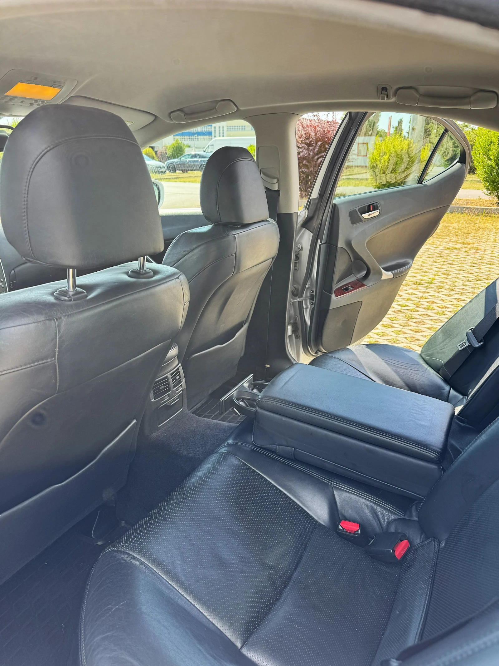 Lexus IS 220d, снимка 12 - Автомобили и джипове - 55494254