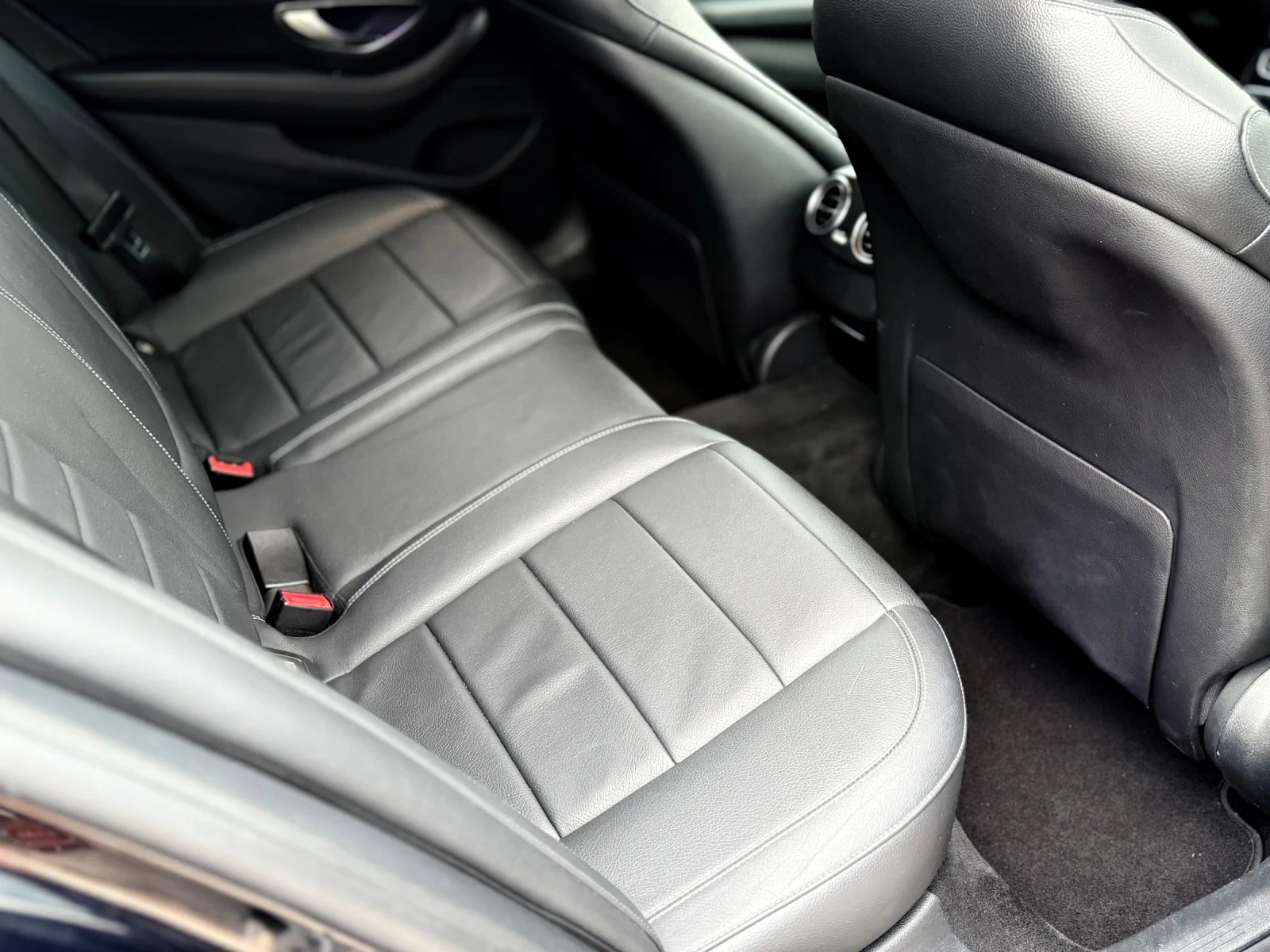 Mercedes-Benz E 220 4MATIC* BRABUS-PACK* PODGREV* HEAD-UP* DIGITAL, снимка 11 - Автомобили и джипове - 55513380