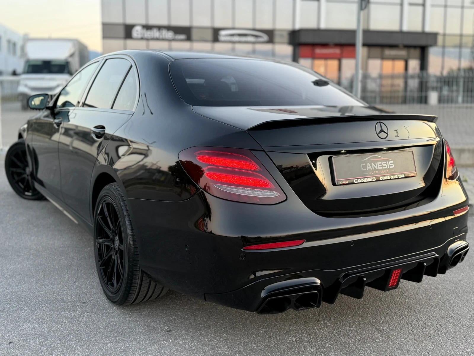 Mercedes-Benz E 220 4MATIC* BRABUS-PACK* PODGREV* HEAD-UP* DIGITAL, снимка 6 - Автомобили и джипове - 55513380
