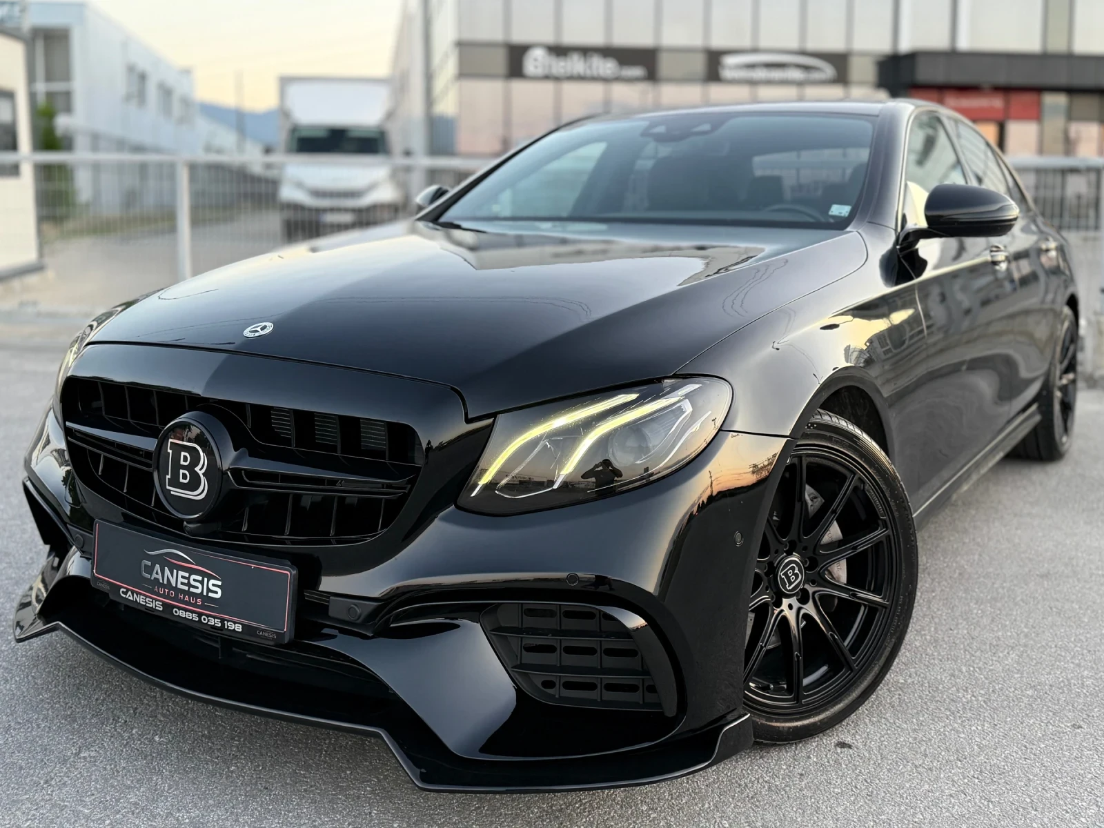 Mercedes-Benz E 220 4MATIC* BRABUS-PACK* PODGREV* HEAD-UP* DIGITAL