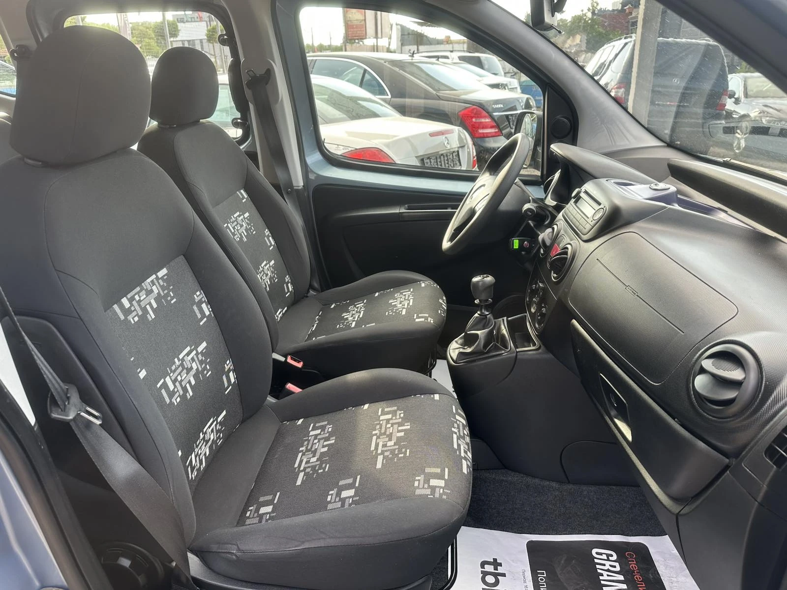 Fiat Qubo 1.4Natural power 4+ 1 Климатик Euro5B, снимка 13 - Автомобили и джипове - 55664731