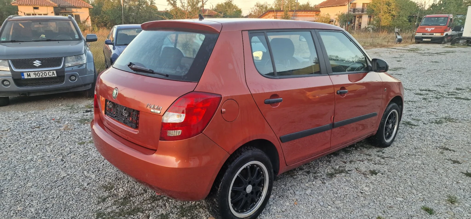 Skoda Fabia 1.4i klima, снимка 5 - Автомобили и джипове - 56150165