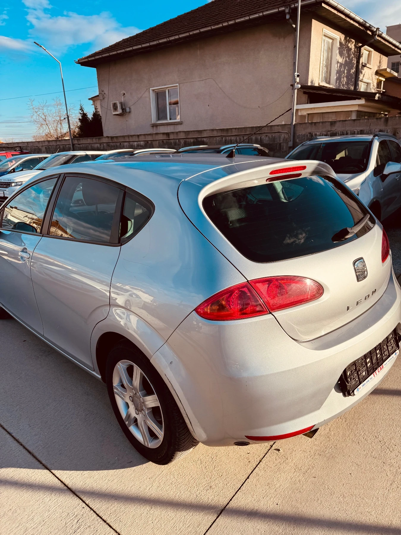 Seat Leon Газ, снимка 3 - Автомобили и джипове - 56289299