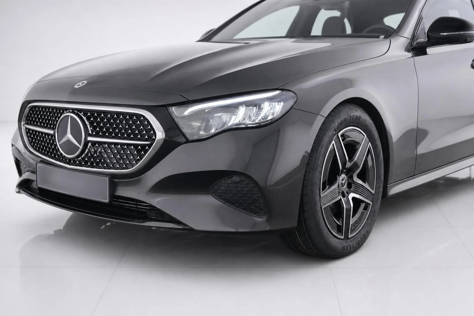 Mercedes-Benz C 200, снимка 3 - Автомобили и джипове - 56550891