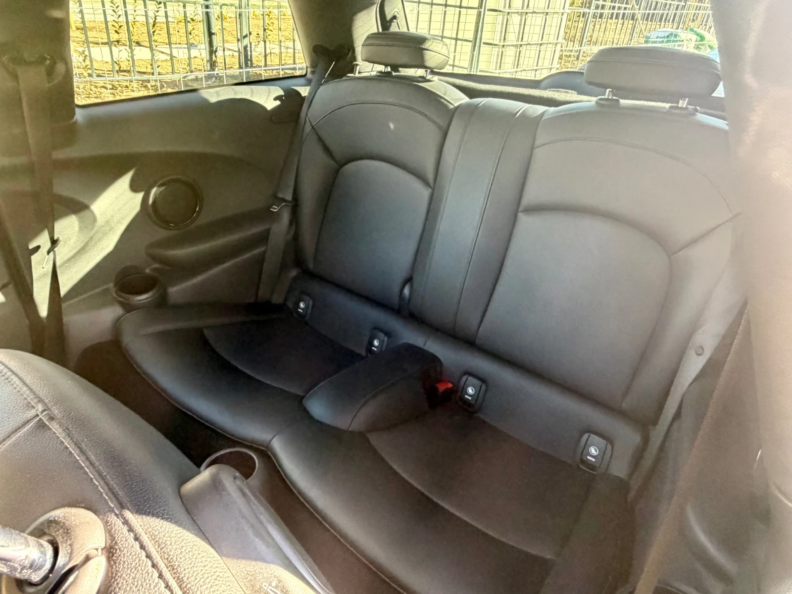 Mini Cooper 1.5/Пълно автокаско/Парктроник , снимка 9 - Автомобили и джипове - 56593175