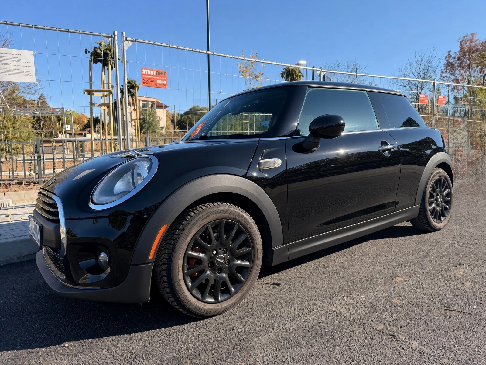 Mini Cooper 1.5/Пълно автокаско/Парктроник 