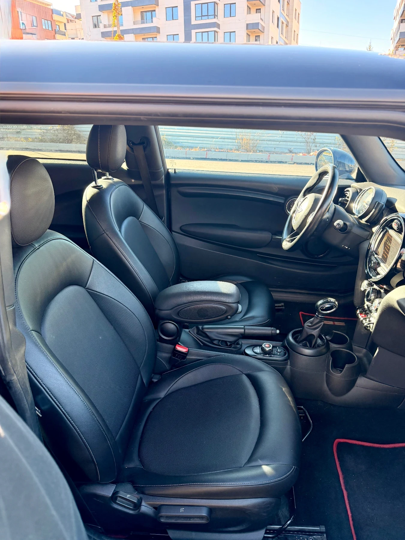 Mini Cooper 1.5/Пълно автокаско/Парктроник , снимка 8 - Автомобили и джипове - 56593175