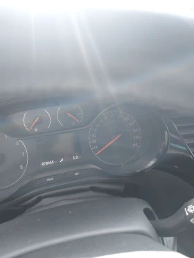 Opel Crossland X, снимка 9