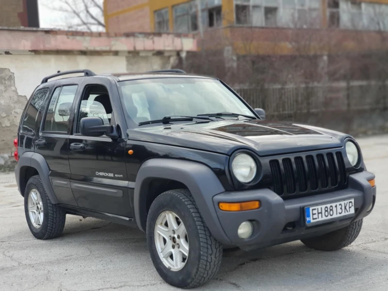 Jeep Cherokee 2.8 дизел 163 кс автомат 2003 г, снимка 2 - Автомобили и джипове - 48803652