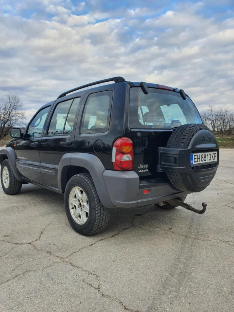 Jeep Cherokee 2.8 дизел 163 кс автомат 2003 г, снимка 5 - Автомобили и джипове - 48803652