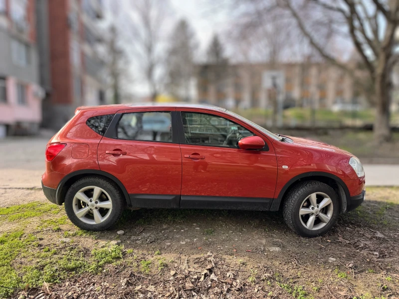 Nissan Qashqai 2.0 БЕНЗ/ГАЗ/КОЖА, снимка 5 - Автомобили и джипове - 49523695