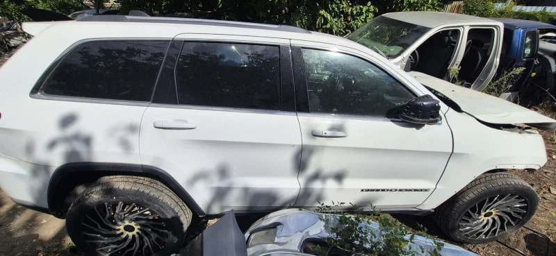 Jeep Grand cherokee, снимка 4 - Автомобили и джипове - 51875136
