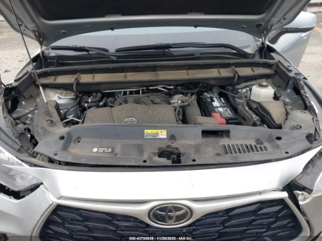Toyota Highlander LE* AMBIENT* SMARTKEY* LANE ASSIST* М.ТОЧКА* , снимка 13 - Автомобили и джипове - 52944621