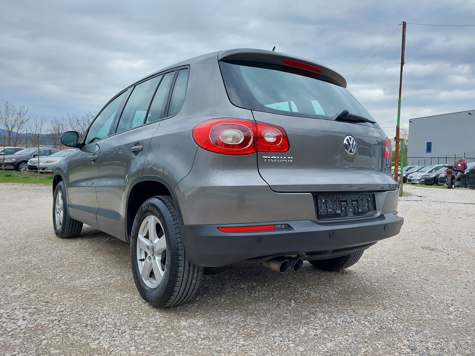 VW Tiguan 2.0  - изображение 3