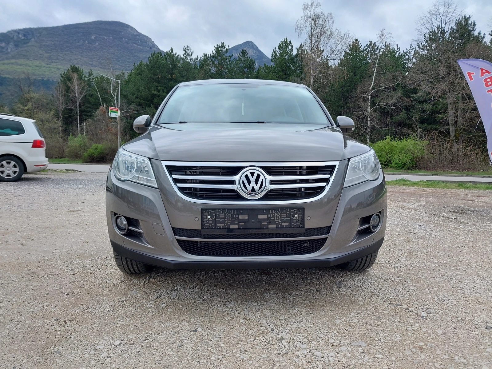 VW Tiguan 2.0  - изображение 7