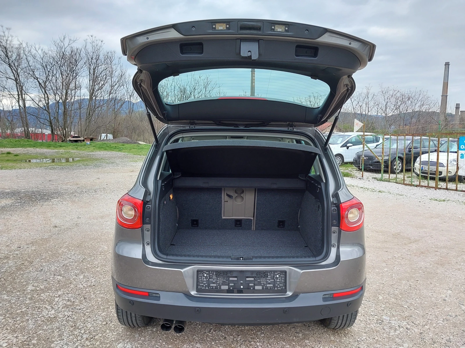 VW Tiguan 2.0  - изображение 8