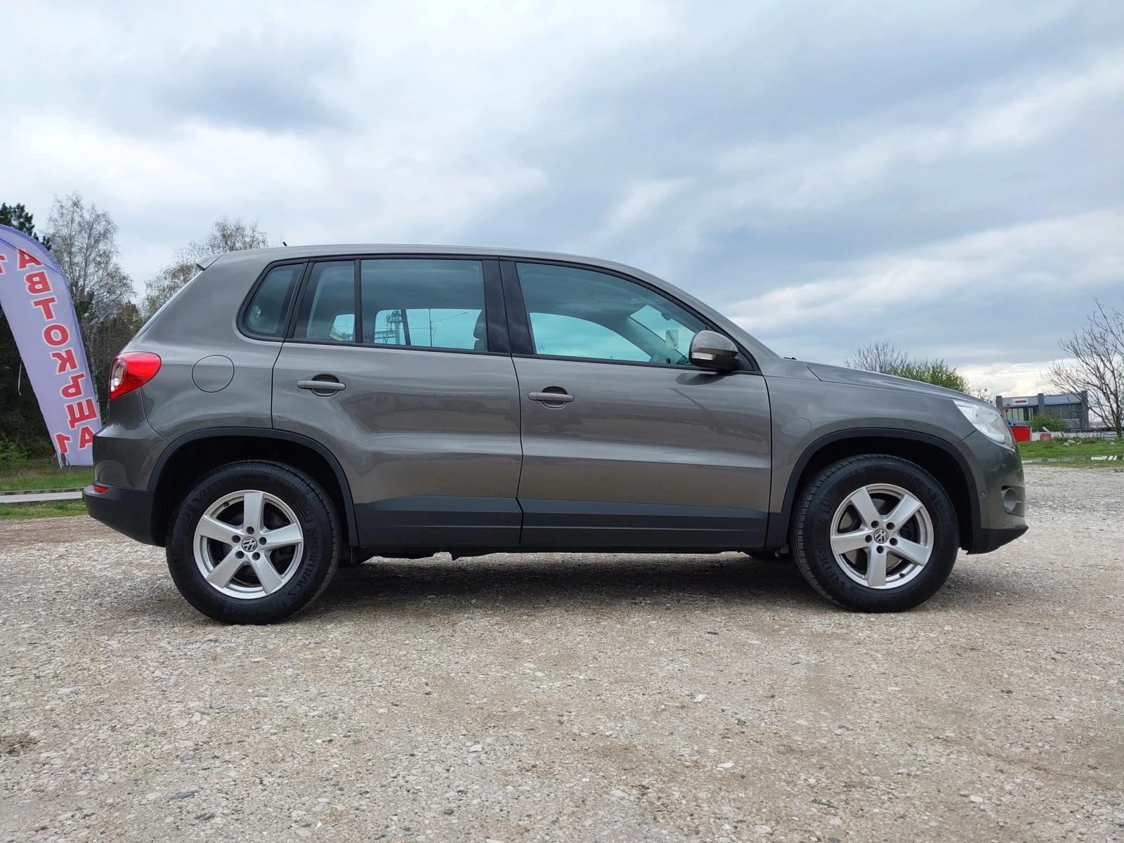 VW Tiguan 2.0  - изображение 5