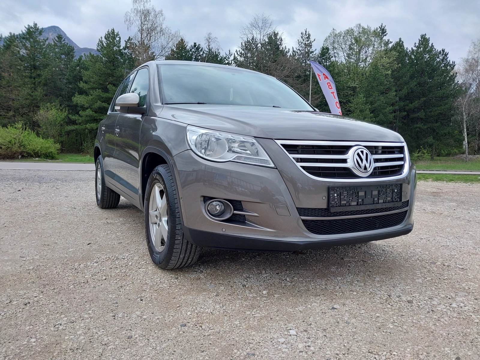 VW Tiguan 2.0  - изображение 6