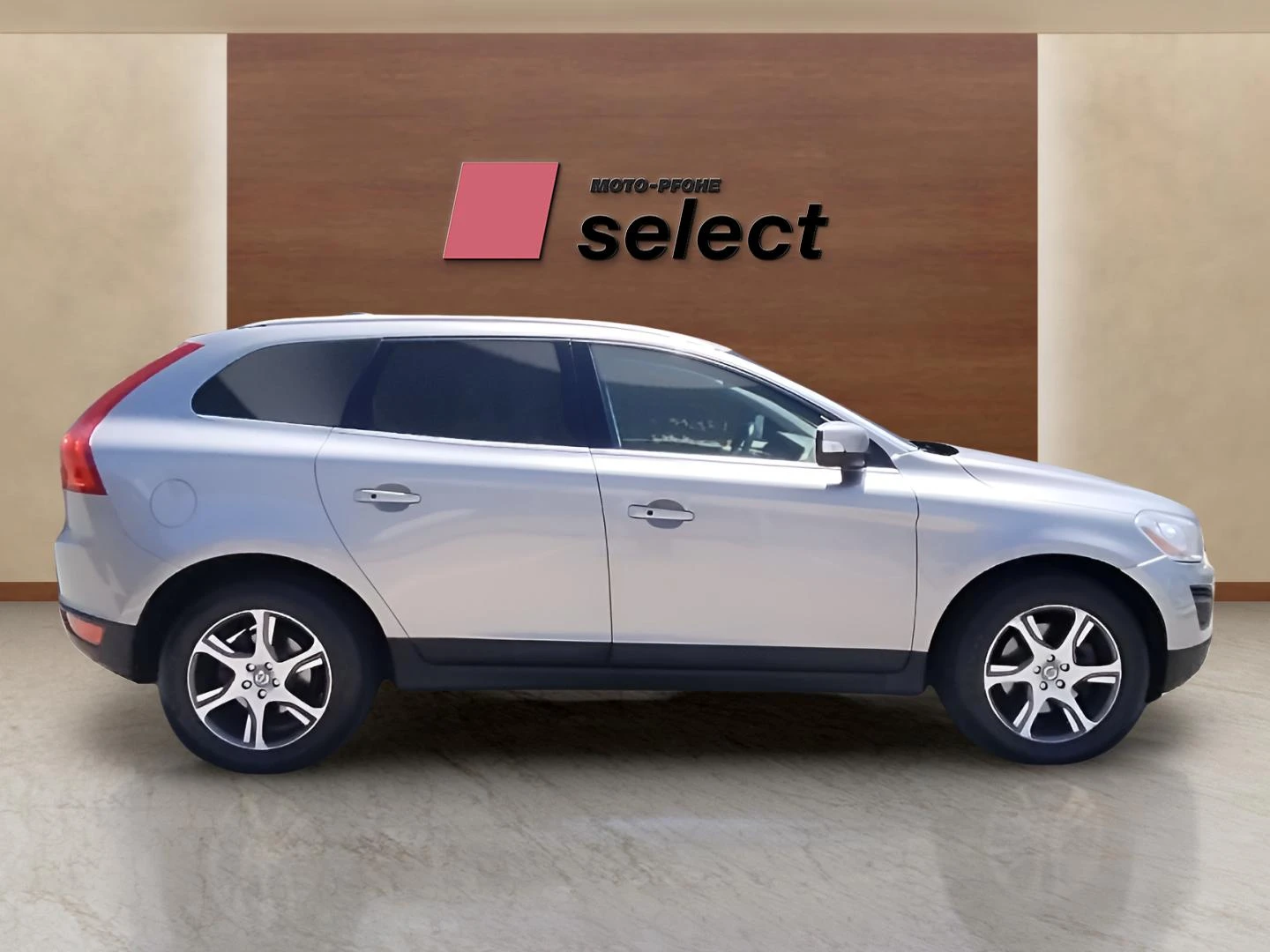 Volvo XC60 2.4 D5 - изображение 4