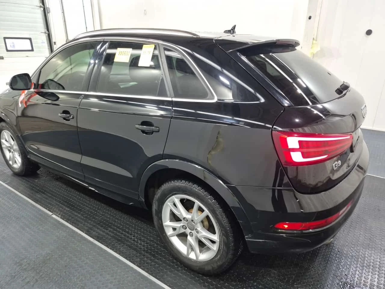 Audi Q3 * PROGRESSIV * CARFAX * ЦЕНА ДО БГ - изображение 4