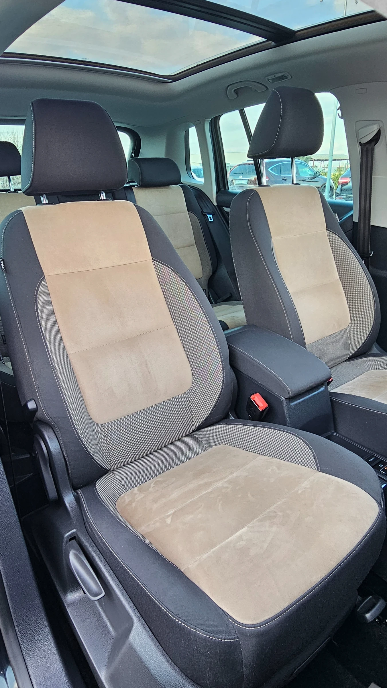 VW Tiguan Germany* Sport & Style 4Motion 2.0 ТSI 132kw(180ps, снимка 16 - Автомобили и джипове - 53635707