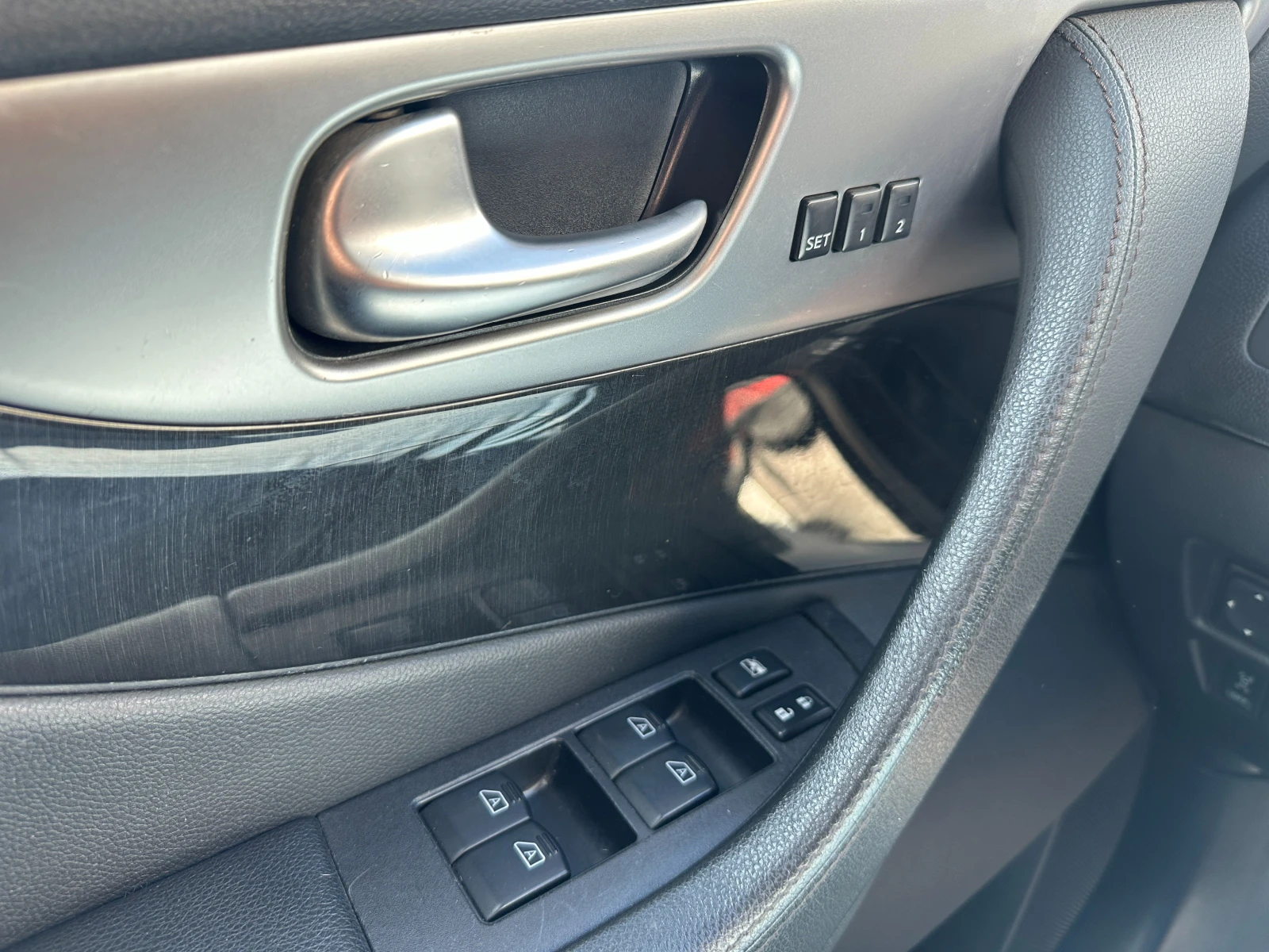 Infiniti Fx 30 V6 GT, снимка 15 - Автомобили и джипове - 53746050