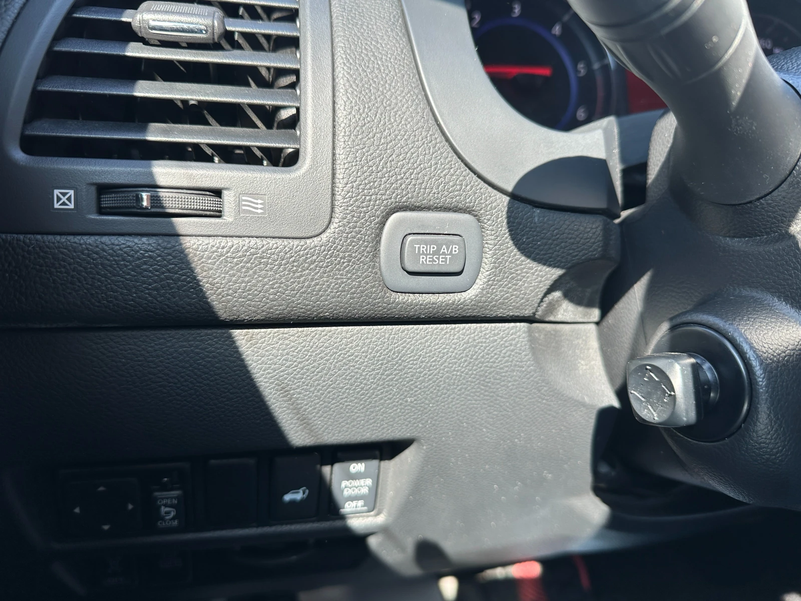 Infiniti Fx 30 V6 GT, снимка 14 - Автомобили и джипове - 53746050