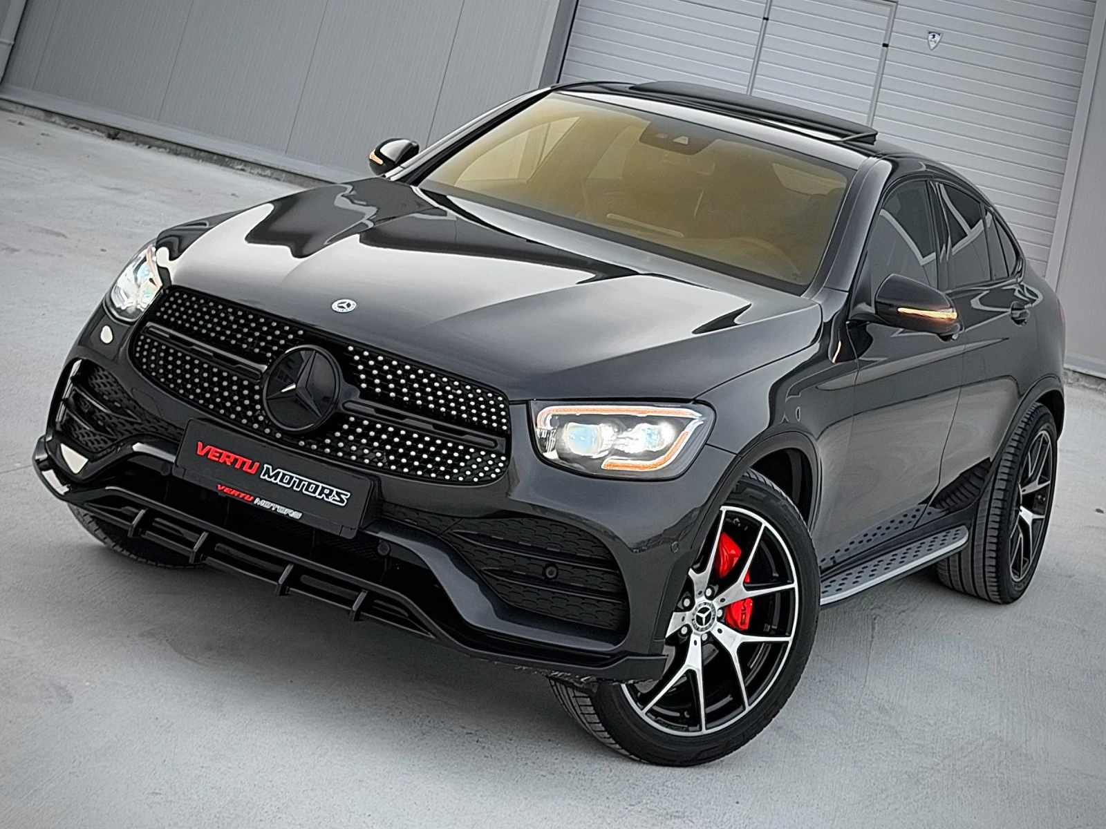 Mercedes-Benz GLC 220 COUPE/ PREMIUM AMG/ 9G/ 4MATIC/ 3xTV/ NIGHT PACK, снимка 2 - Автомобили и джипове - 53927721