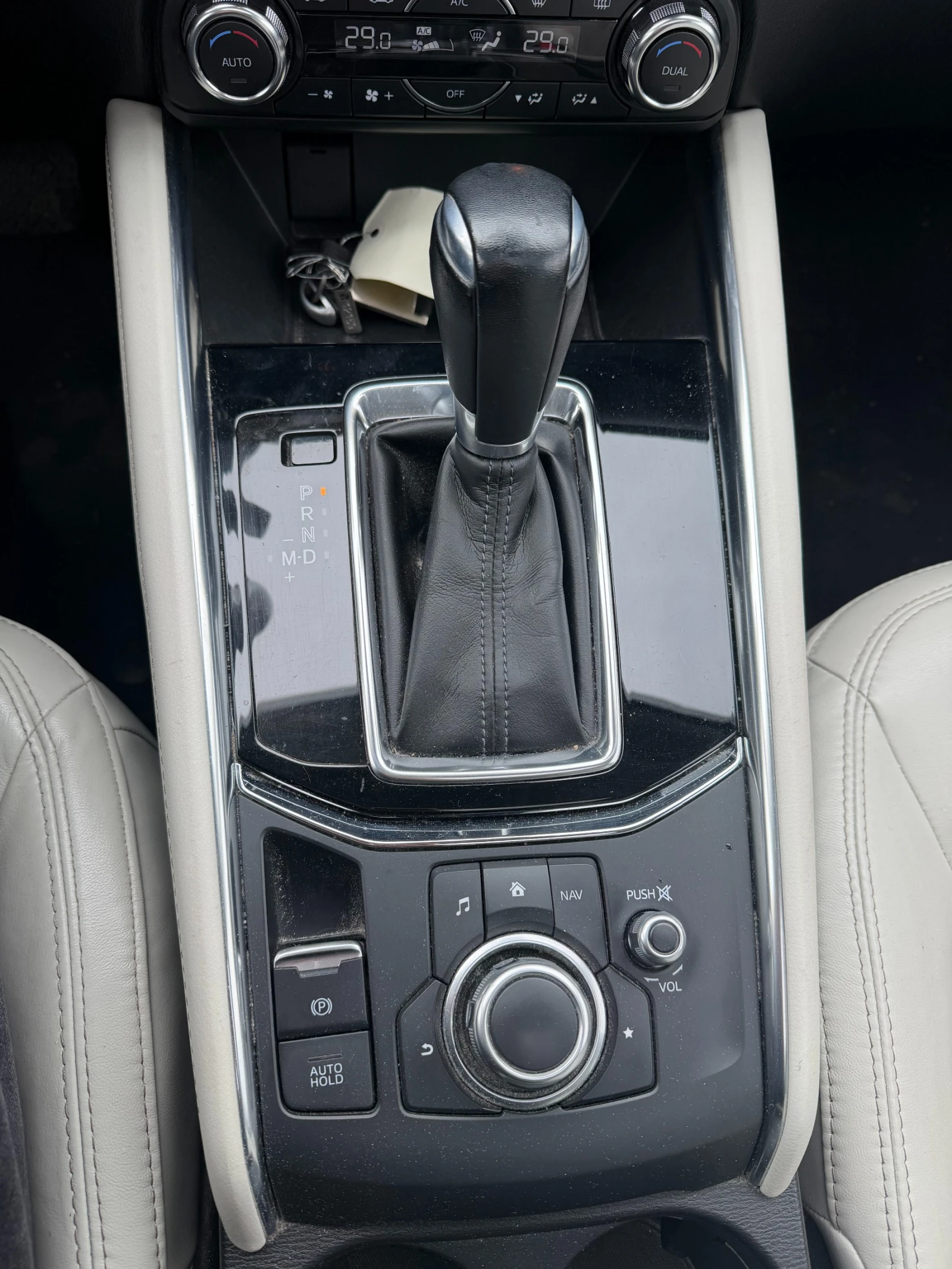 Mazda CX-5 2.2D AWD AVTOMAT/NAVI/PANORAMA/KOJA/KAMERA EURO 6, снимка 15 - Автомобили и джипове - 54067974