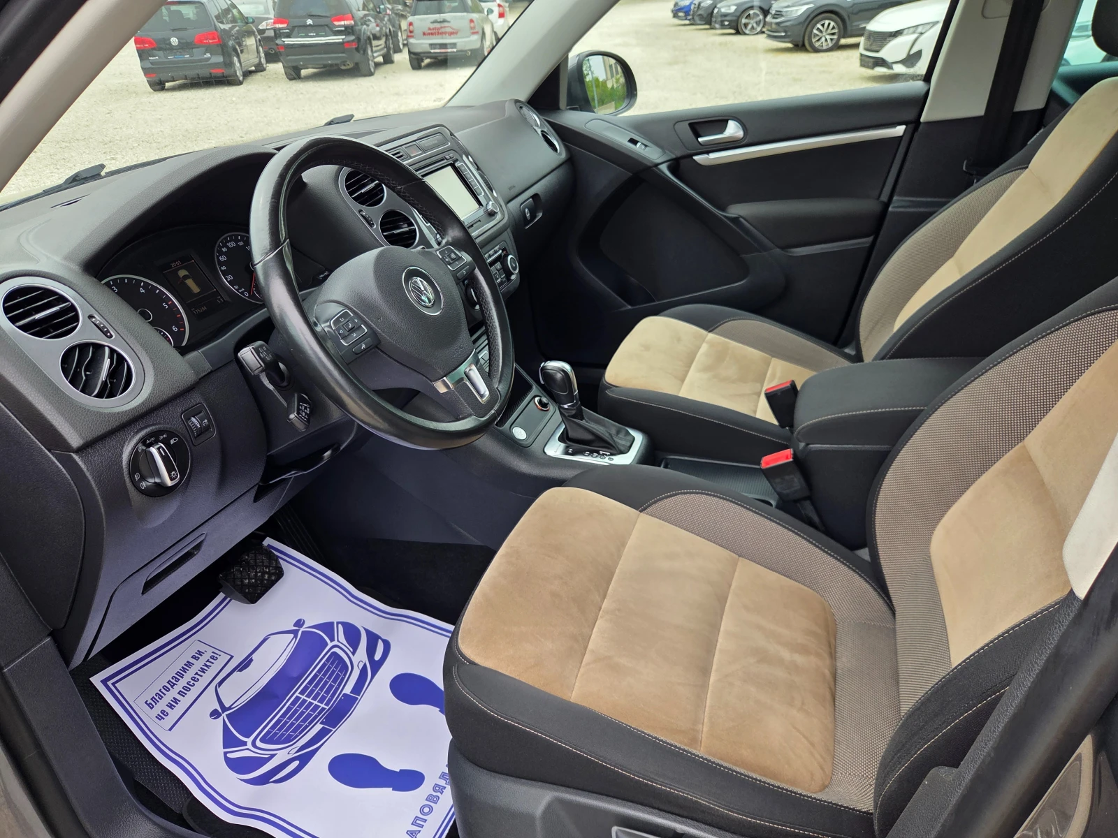 VW Tiguan 2.0 TDI 140 k.c 4Motion  Highline Швейцария, снимка 7 - Автомобили и джипове - 54200447