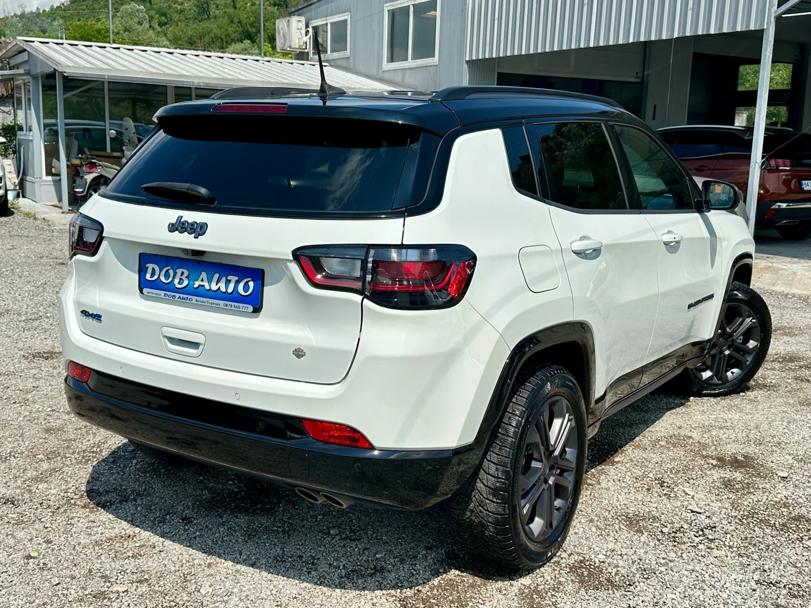 Jeep Compass 4XE-PLUG-IN-HYBRID-4x4-ДИСТРОНИК-КАМЕРА-САМОПАРКИР, снимка 6 - Автомобили и джипове - 54801657